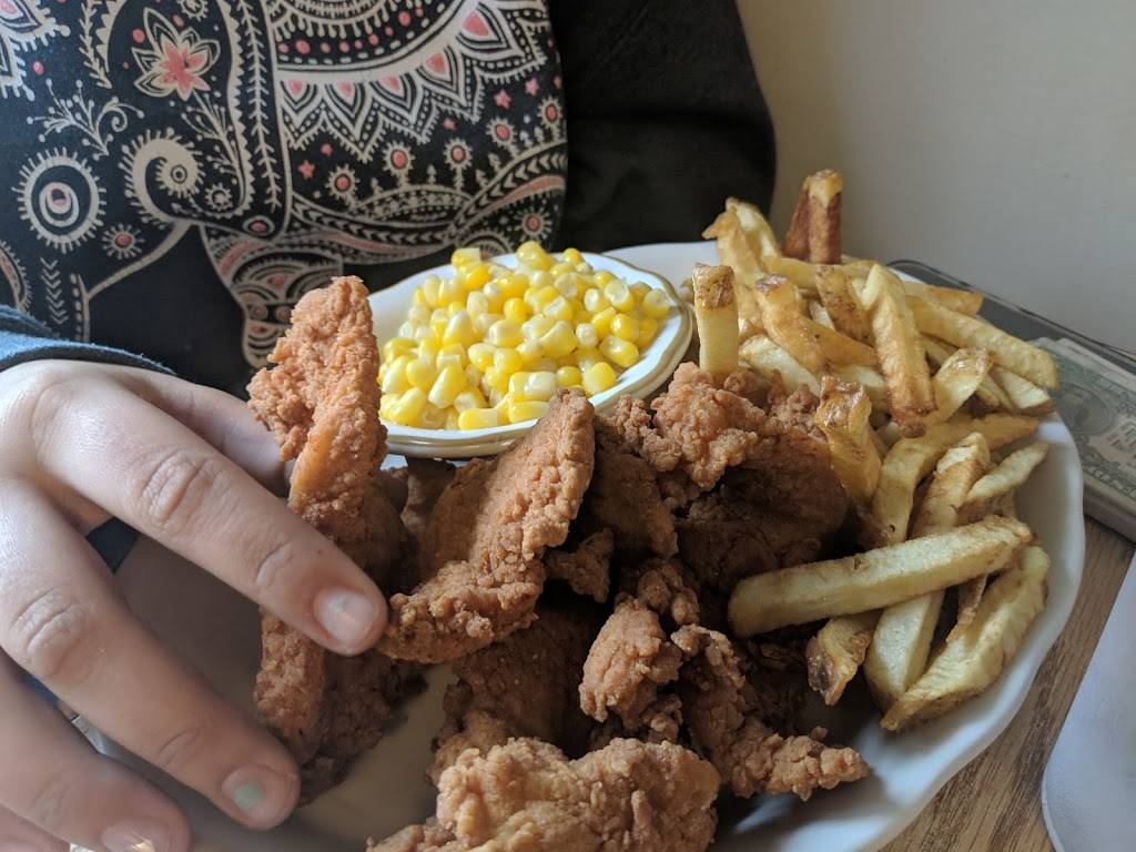 Georges Diner | restaurant | 10 Plymouth St, Meredith, NH 03253, USA | 6032798723 OR +1 603-279-8723