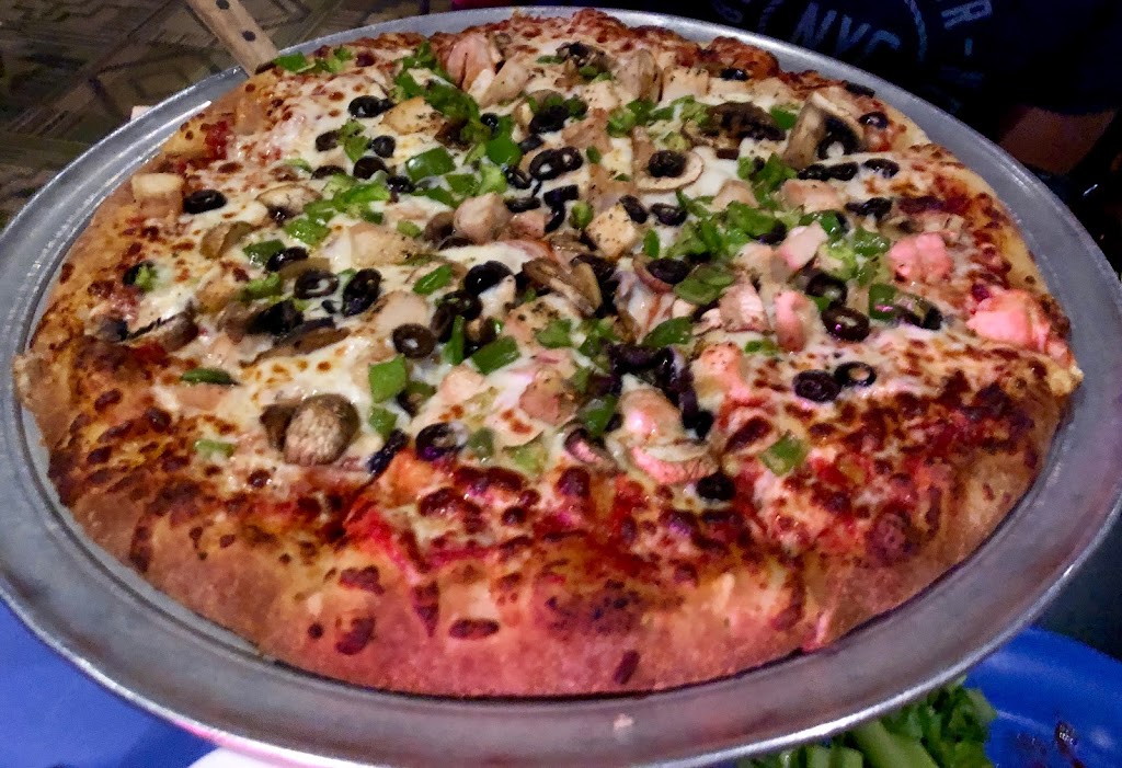 Squire Pub | restaurant | 74 AZ-64, Grand Canyon Village, AZ 86023, USA | 9286382681 OR +1 928-638-2681