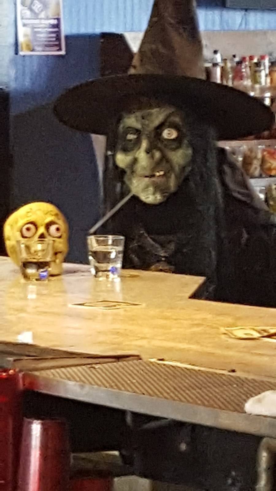 Titans Sports Saloon | restaurant | 1267 Geneva Ave N, Oakdale, MN 55128, USA | 6514448488 OR +1 651-444-8488