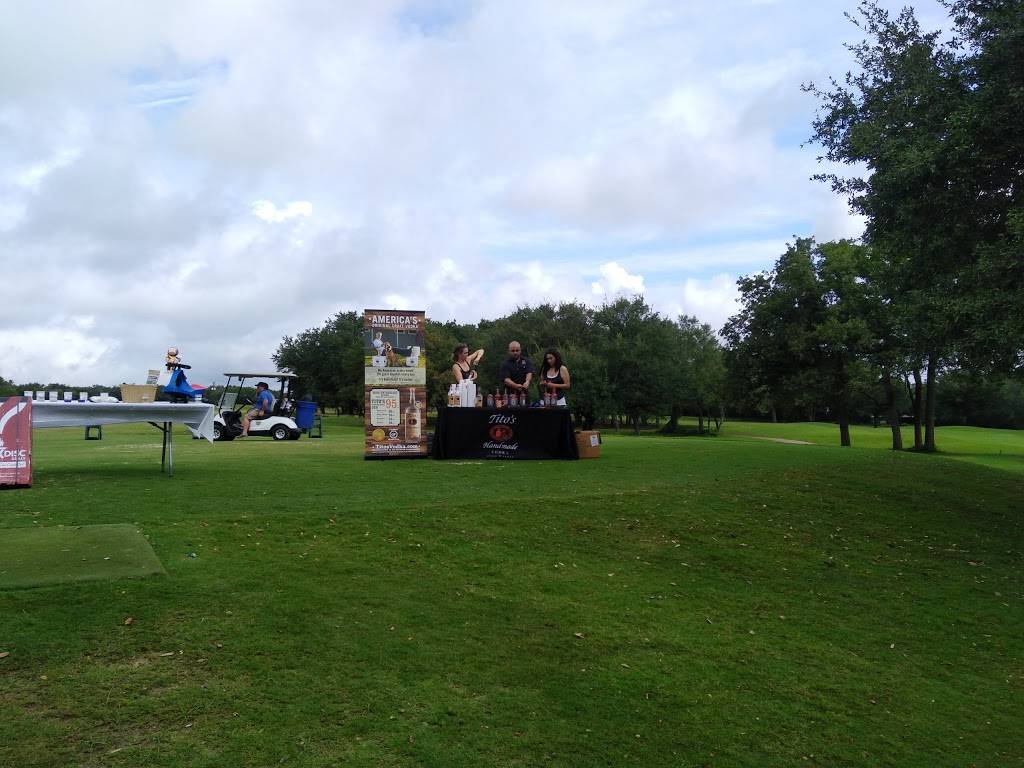 Grey Rock Golf and Tennis | restaurant | 7401 TX-45, Austin, TX 78739, USA | 5122884297 OR +1 512-288-4297