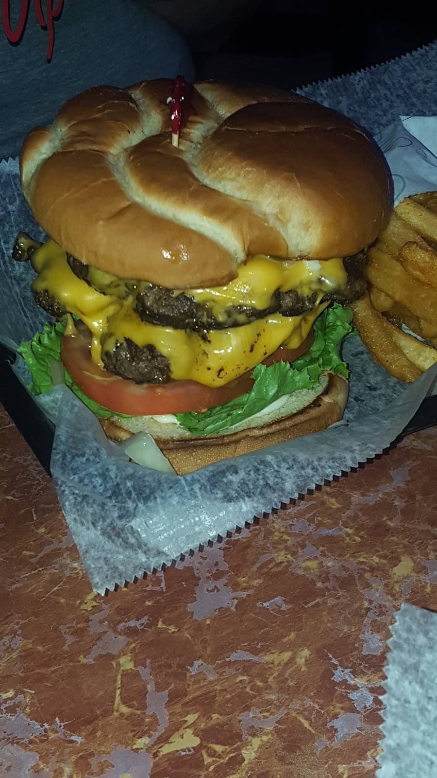 Wing Basket | restaurant | 713 N Main St, Covington, TN 38019, USA | 9014766117 OR +1 901-476-6117