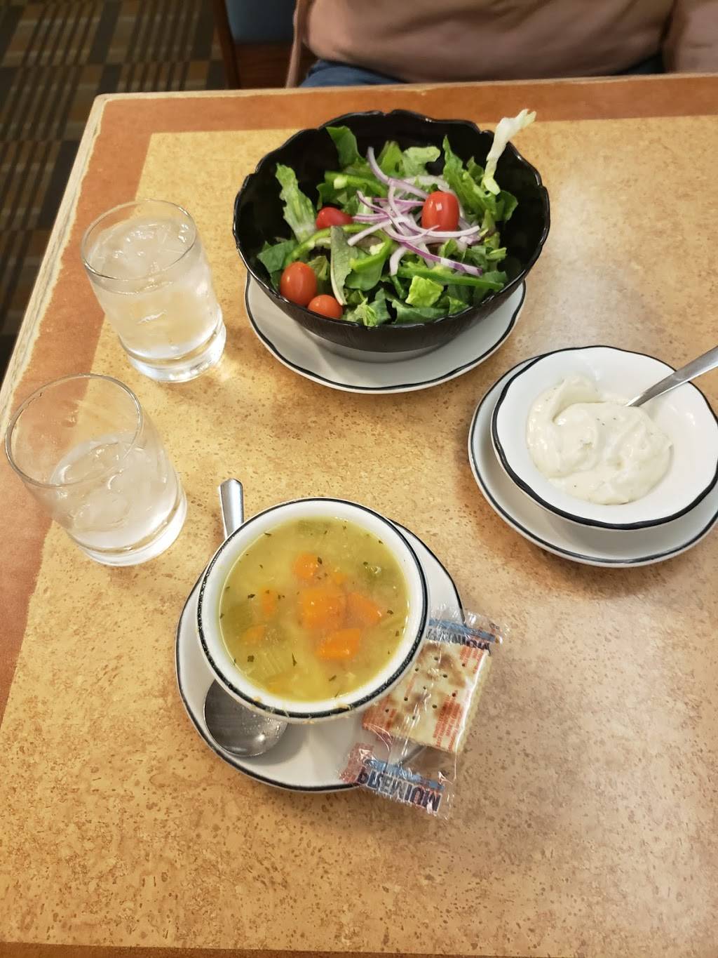 Galaxy Diner-Restaurant | restaurant | 4241 Main St, Bridgeport, CT 06606, USA | 2033728398 OR +1 203-372-8398