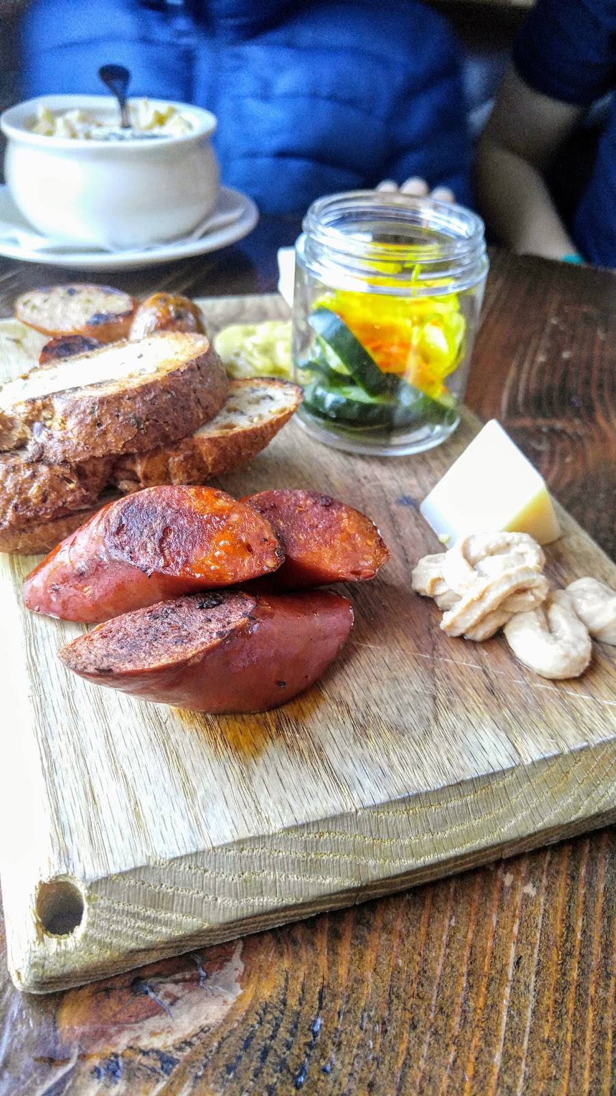 Kaiser Tiger | restaurant | 1415 W Randolph St, Chicago, IL 60601, USA | 3122433100 OR +1 312-243-3100