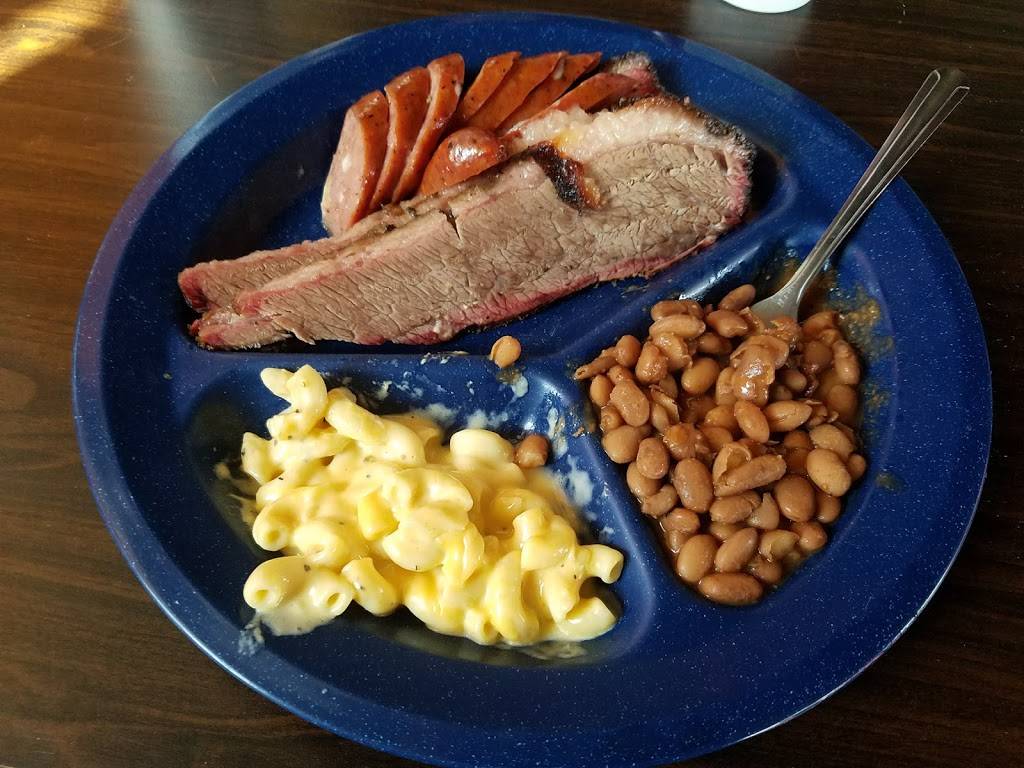Harts Firehouse BBQ | restaurant | 1799 US-281, Lampasas, TX 76550, USA | 5125568787 OR +1 512-556-8787