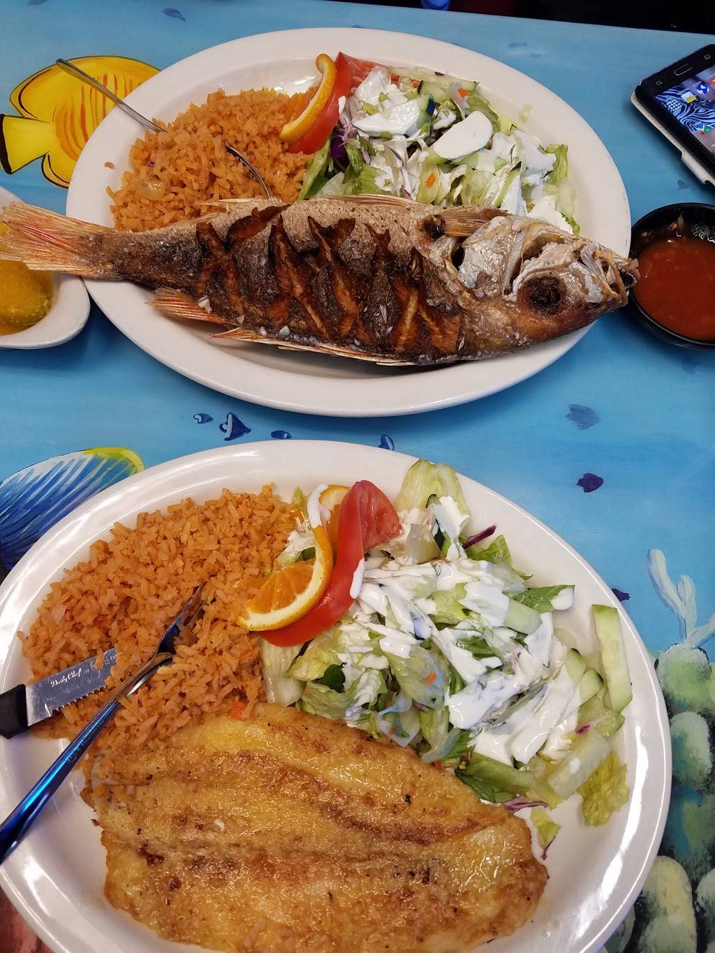 Sinaloa Restaurant | restaurant | 2601 E Bell Rd # A, Phoenix, AZ 85032, USA | 6029530430 OR +1 602-953-0430