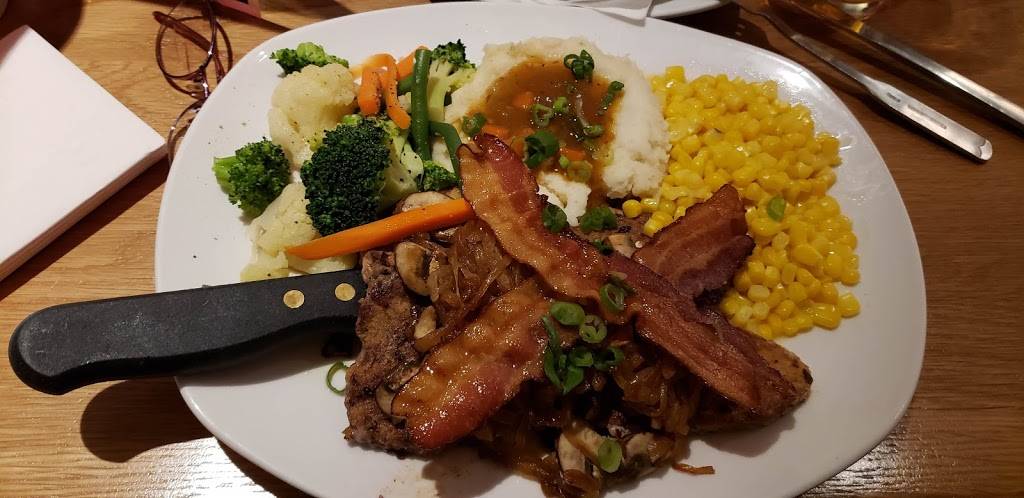 Silver Diner- Columbia | restaurant | 8250 Gateway Overlook Dr, Elkridge, MD 21075, USA | 4437335213 OR +1 443-733-5213