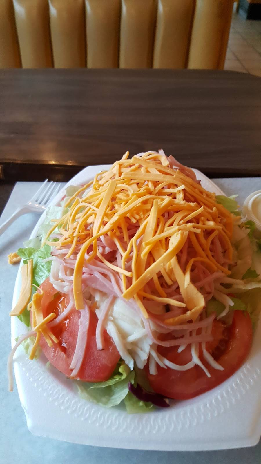 Douglas Drive In Restaurant | restaurant | 13475 Telegraph Rd, Whittier, CA 90605, USA | 5629440641 OR +1 562-944-0641