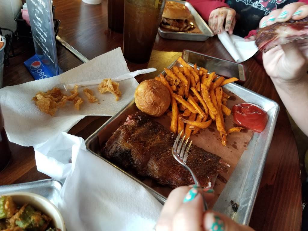 Delta Q | restaurant | 1112 N Washington St, Forrest City, AR 72335, USA | 8706331234 OR +1 870-633-1234