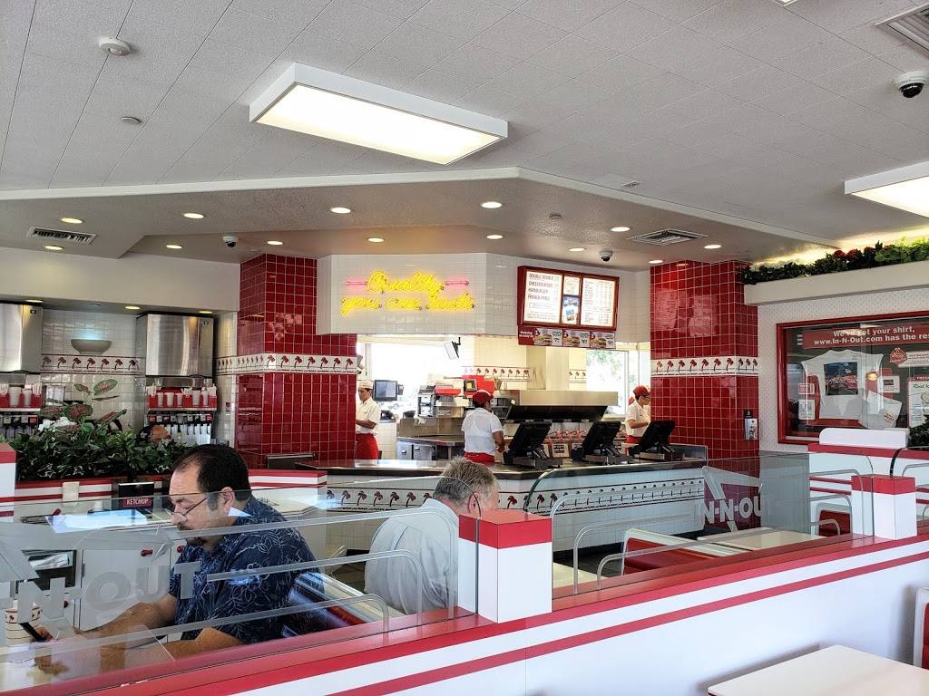 In-N-Out Burger | restaurant | 2770 W Peoria Ave, Phoenix, AZ 85029, USA | 8007861000 OR +1 800-786-1000