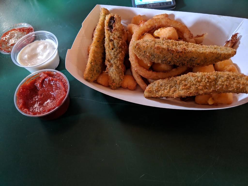 Dundee Bar and Grill | restaurant | 103 N Center St #4400, Dundee, IA 52038, USA | 5639242185 OR +1 563-924-2185