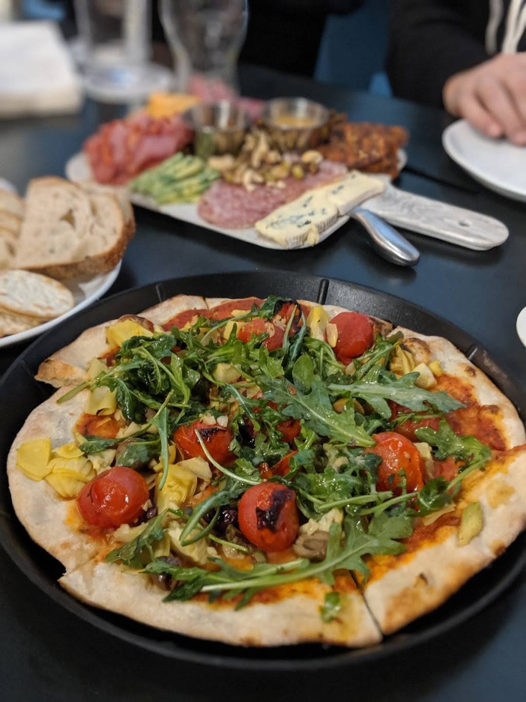 Oat Soda Lake Orion | restaurant | 197 S Broadway St, Lake Orion, MI 48362, USA | 2485582900 OR +1 248-558-2900