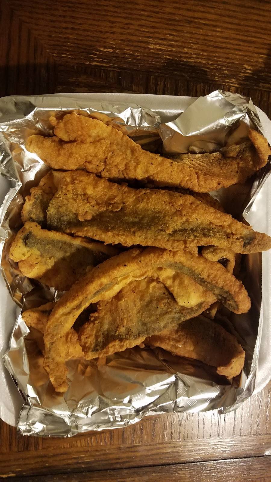 Blythewood Seafood Emporium & BBQ Haven | restaurant | 2000 Clemson Rd #6, Columbia, SC 29229, USA | 8035635295 OR +1 803-563-5295