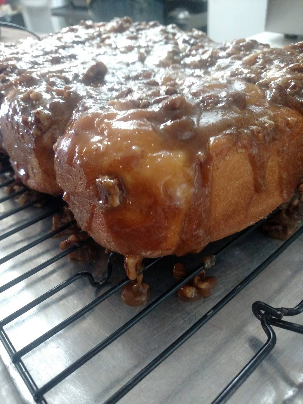 Family & Friends Cafe LLC | restaurant | 106 E Main St, Drexel, MO 64742, USA | 8166572001 OR +1 816-657-2001