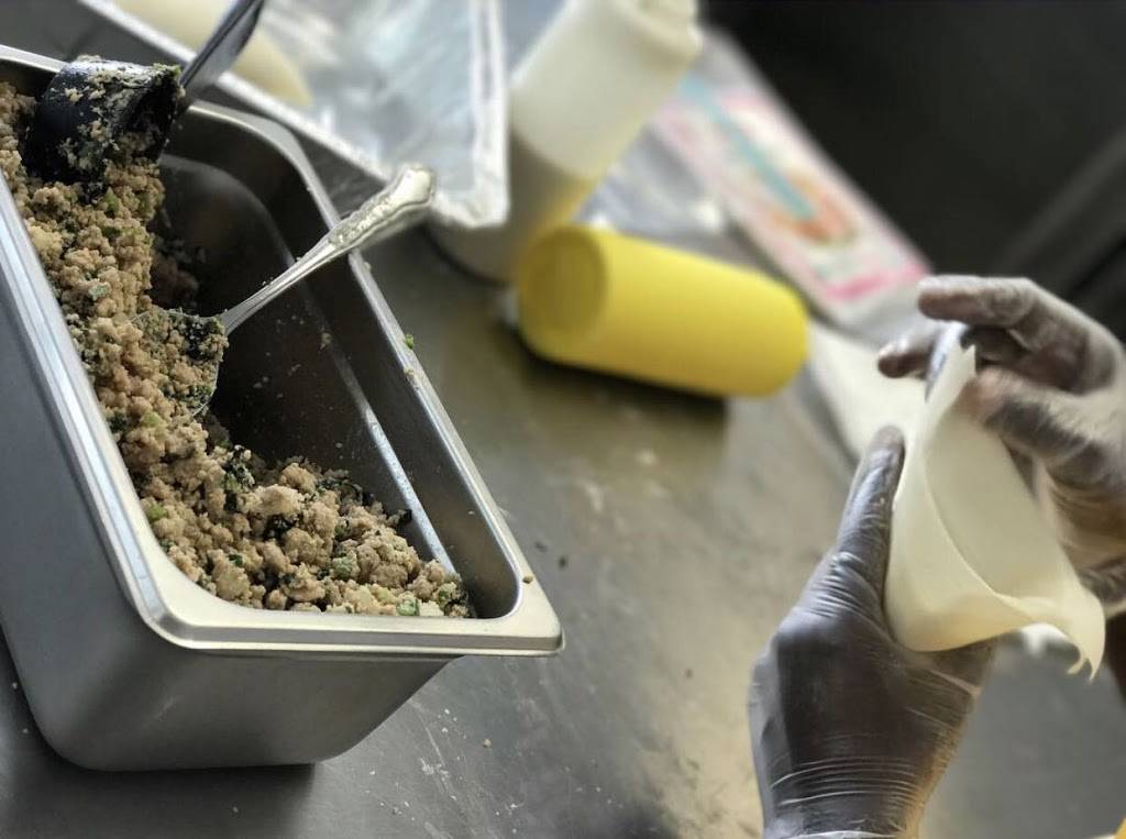 Samosa Supreme | restaurant | 14207 Old Annapolis Rd, Bowie, MD 20720, USA | 2409294403 OR +1 240-929-4403