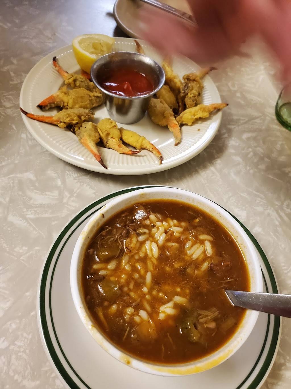 Casamentos Restaurant | restaurant | 4330 Magazine St, New Orleans, LA 70115, USA | 5048959761 OR +1 504-895-9761