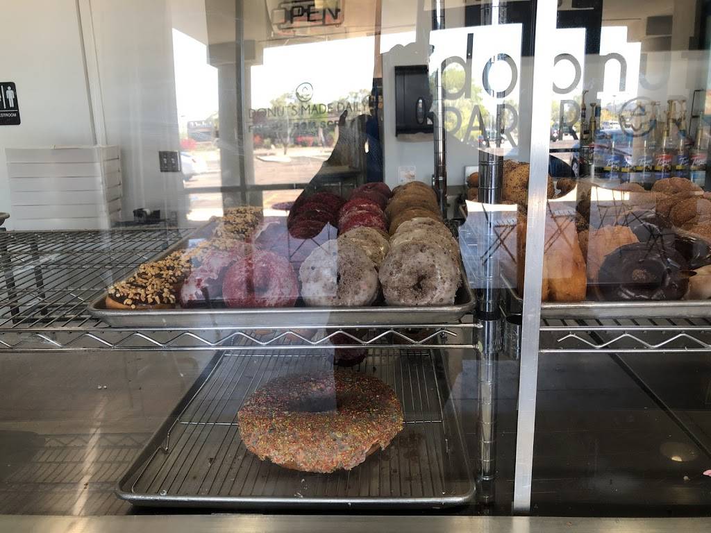 Donut Parlor | bakery | 1245 W Elliot Rd #103, Tempe, AZ 85284, USA | 4805701900 OR +1 480-570-1900