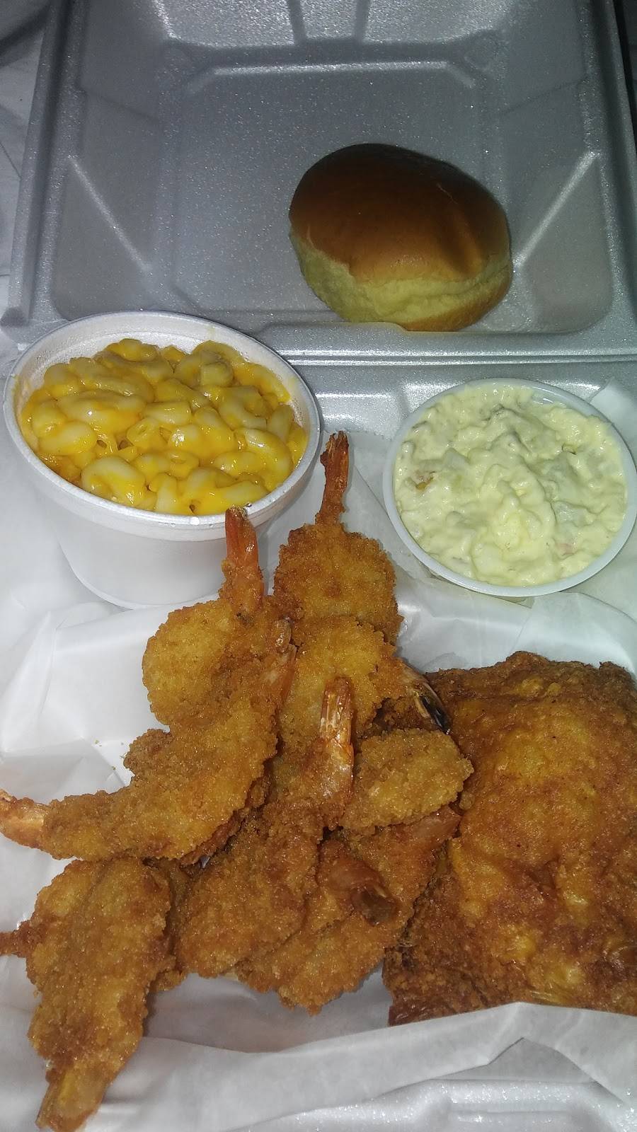 Chicken Coop Inc | restaurant | 712 S Main St, Watervliet, MI 49098, USA | 2694634848 OR +1 269-463-4848