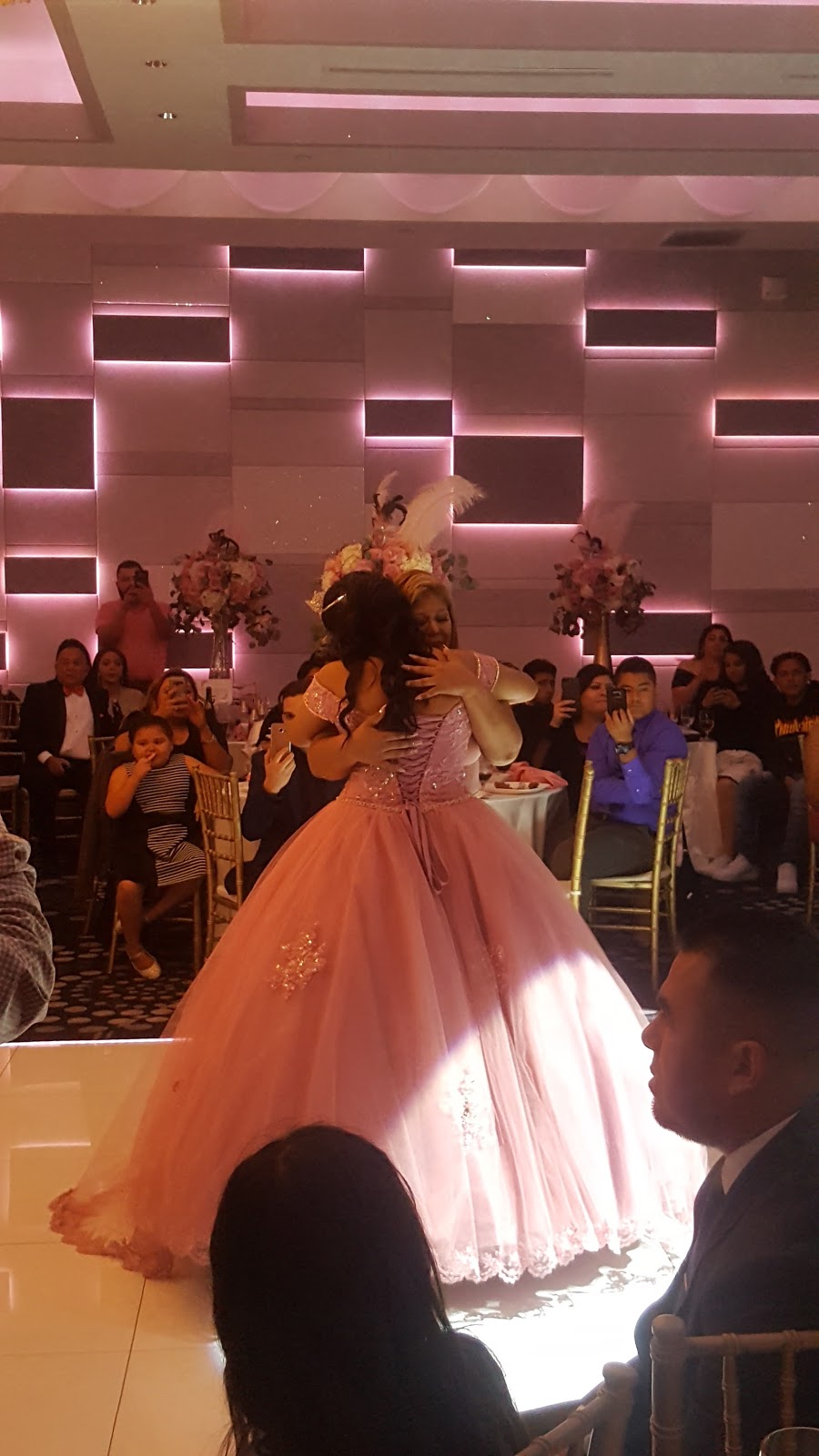 Hollywood Banquet Hall | restaurant | 5214 Sunset Blvd, Los Angeles, CA 90027, USA | 3236640020 OR +1 323-664-0020