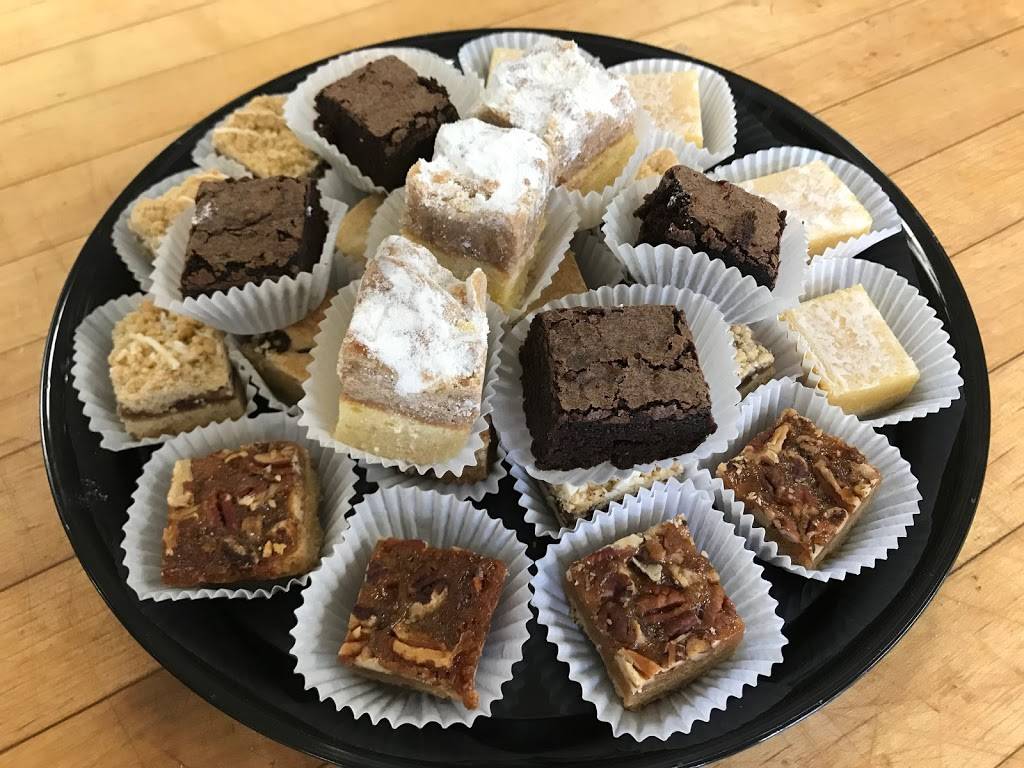 Lorees Kitchen and Catering | bakery | 4 Elizabeth St, Bethel, CT 06801, USA | 2037480852 OR +1 203-748-0852