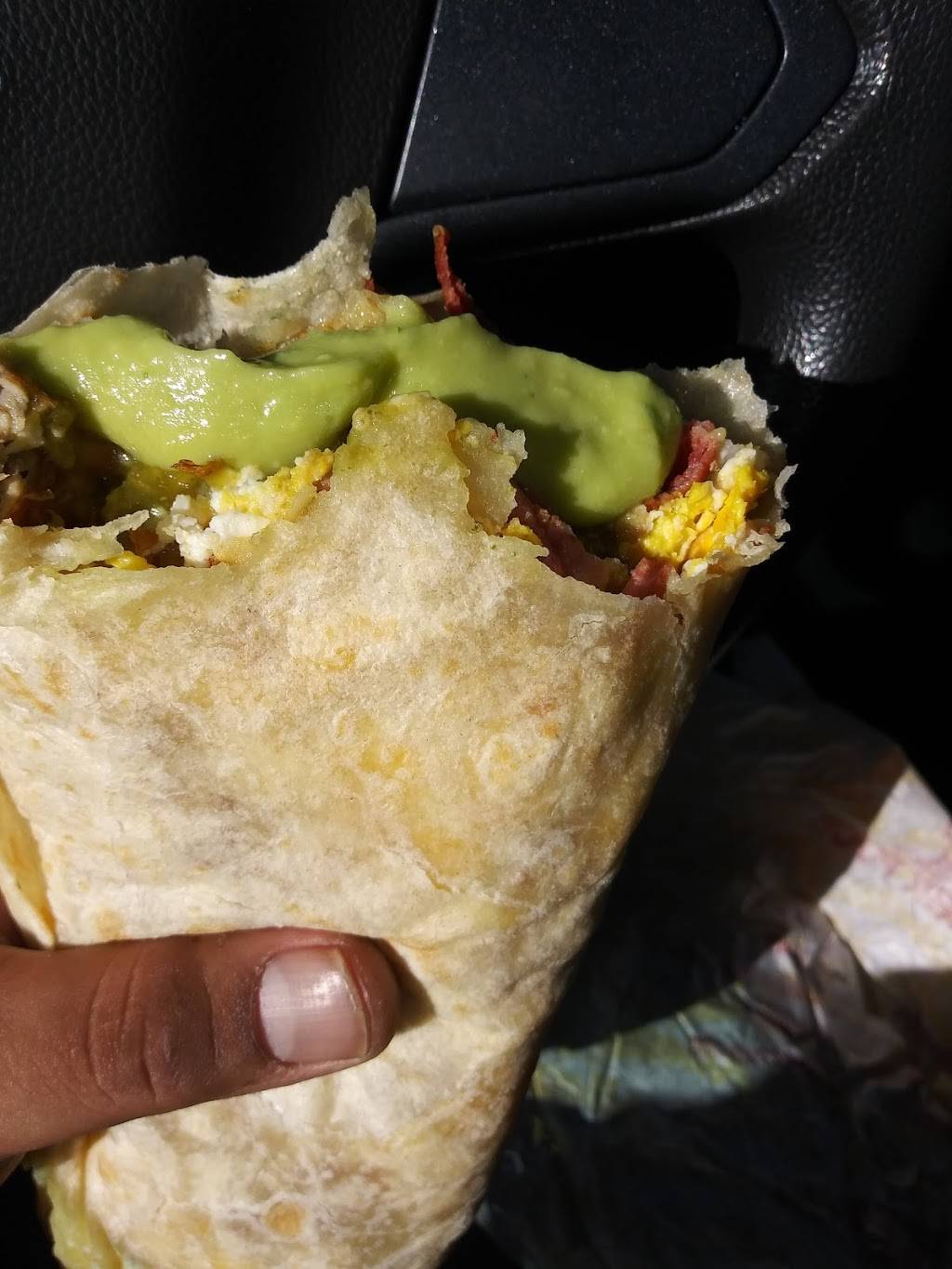 Albertos Mexican Food | restaurant | 14455 Valley Blvd, Fontana, CA 92335, USA | 9092012040 OR +1 909-201-2040