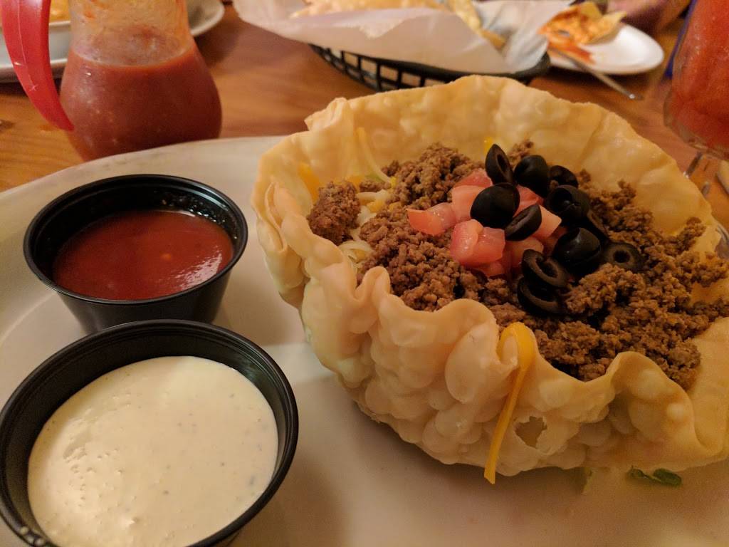 El Bees | restaurant | 10402 S 144th St, Omaha, NE 68138, USA | 4028968417 OR +1 402-896-8417