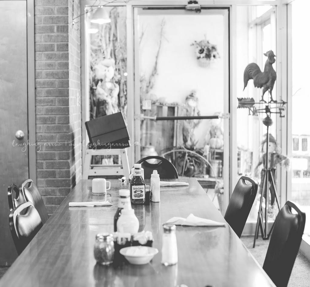 Moms Kitchen | restaurant | 210 W Jackson St, Marshfield, MO 65706, USA | 4178597251 OR +1 417-859-7251