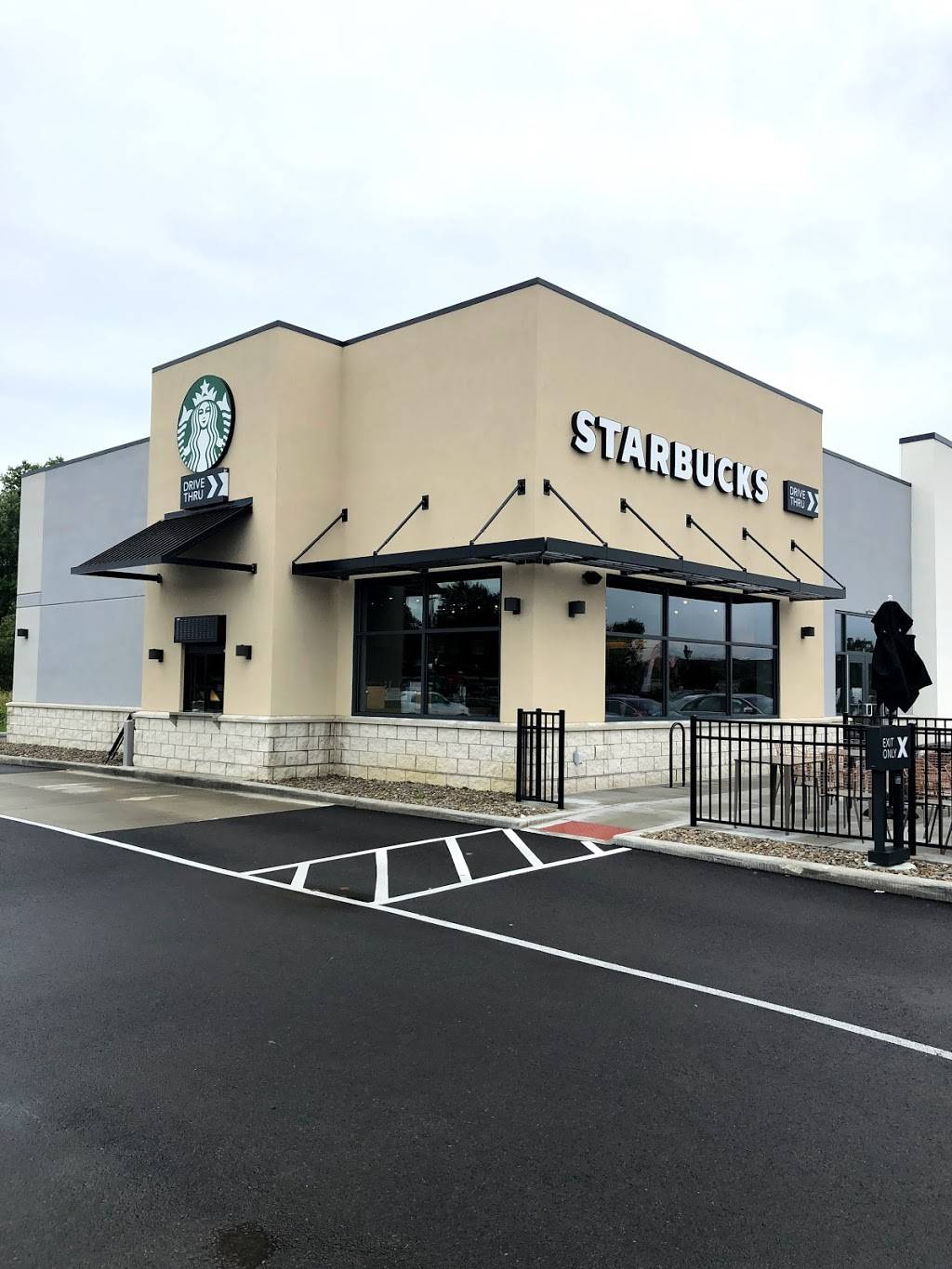 Starbucks | cafe | 2164 Millennium Blvd K, Cortland, OH 44410, USA | 3303721497 OR +1 330-372-1497