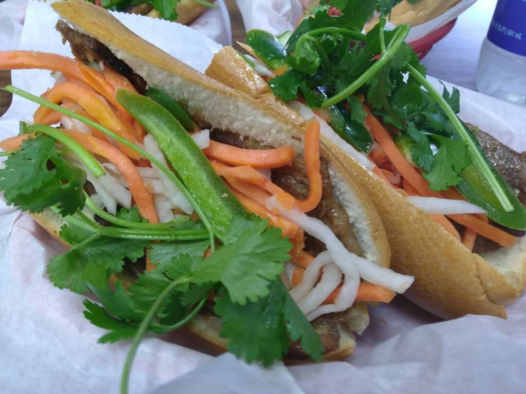 Les Sandwiches & Cafe | meal takeaway | 4520 N Tryon St # 41, Charlotte, NC 28213, USA | 7049217498 OR +1 704-921-7498