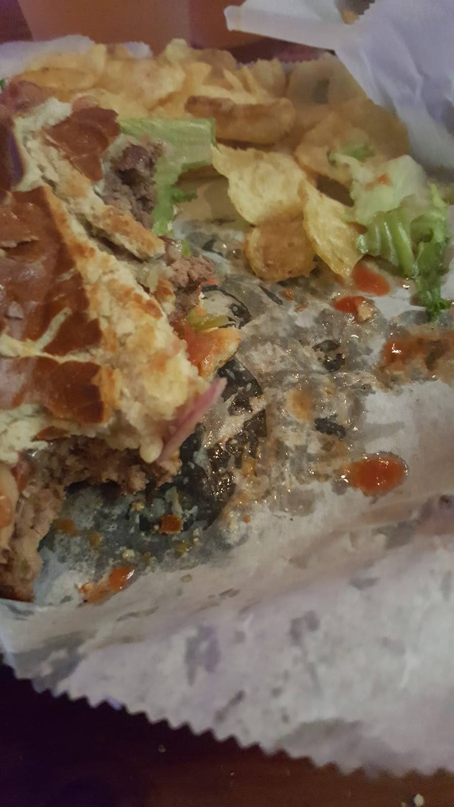 Roadside Bar & Grill | restaurant | 4617 Old Hickory Blvd, Old Hickory, TN 37138, USA | 6159533880 OR +1 615-953-3880