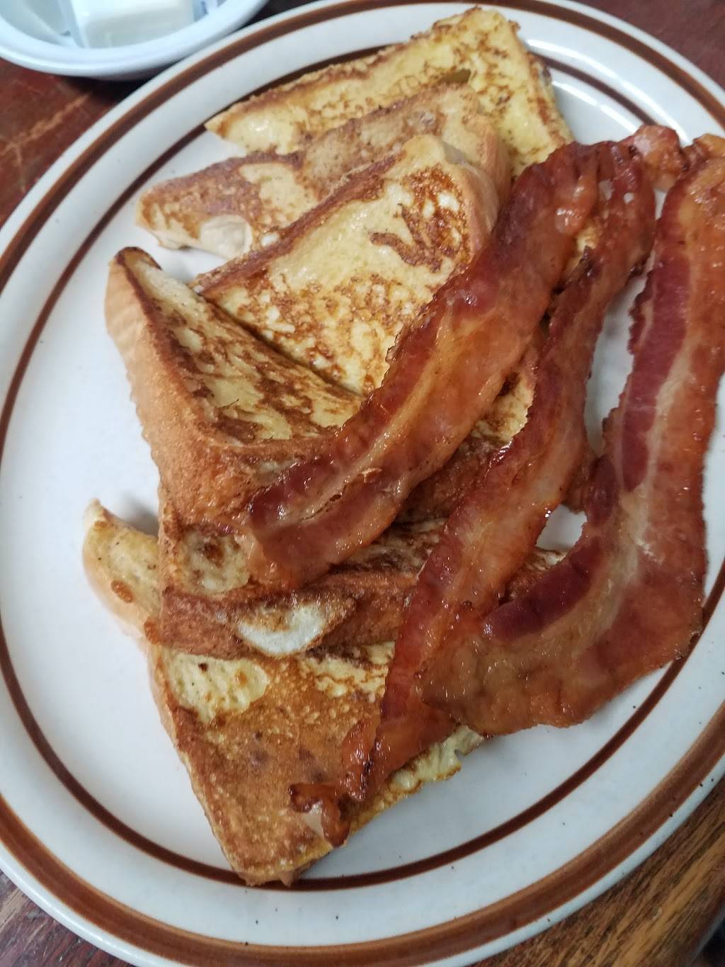 Fairbanks Restaurant | restaurant | 1800 W Fairbanks Ave, Winter Park, FL 32789, USA | 4076453199 OR +1 407-645-3199