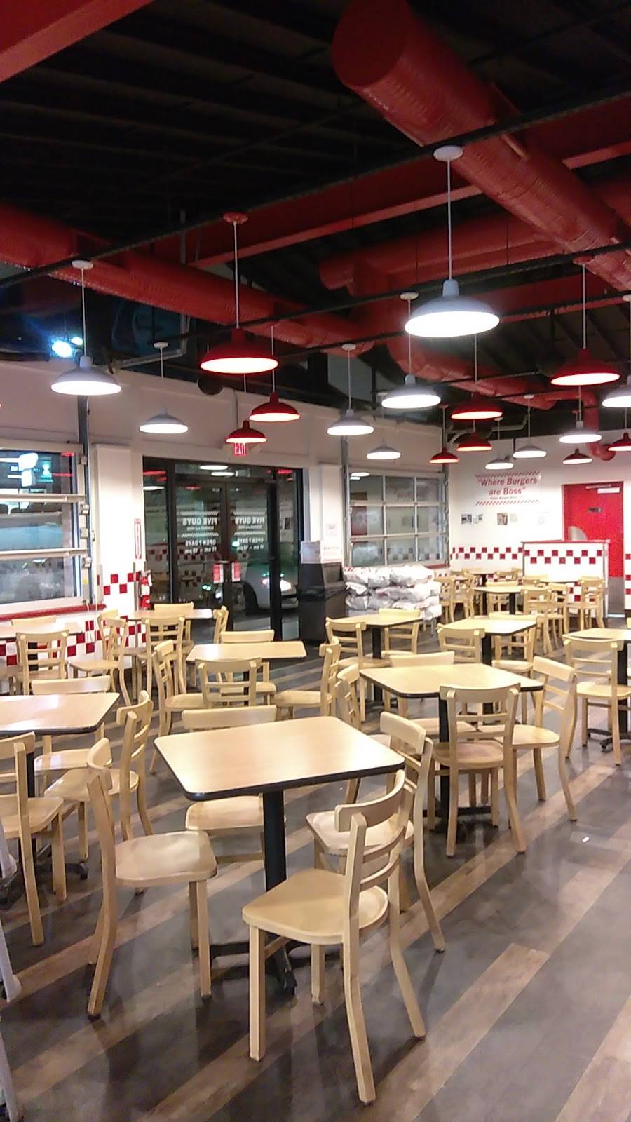 Five Guys | meal takeaway | 4751 Forest Dr, Columbia, SC 29206, USA | 8037873178 OR +1 803-787-3178