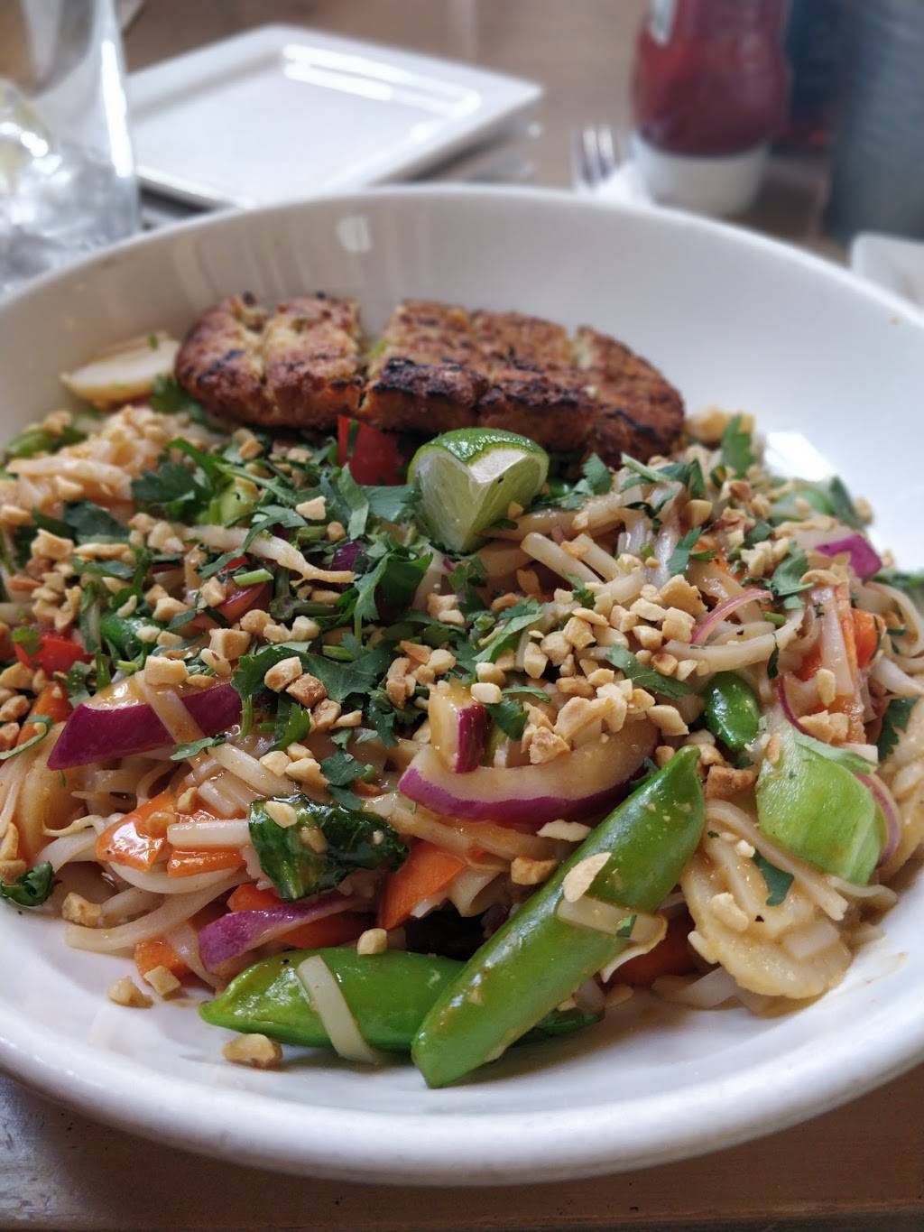 Red Car | restaurant | 1266 Sartori Ave, Torrance, CA 90501, USA | 3107820222 OR +1 310-782-0222