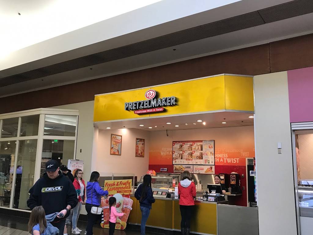 Pretzelmaker | restaurant | 10315 실버데일 웨이 노스웨스트 #E - 3, Silverdale, WA 98383, USA | 3606927080 OR +1 360-692-7080