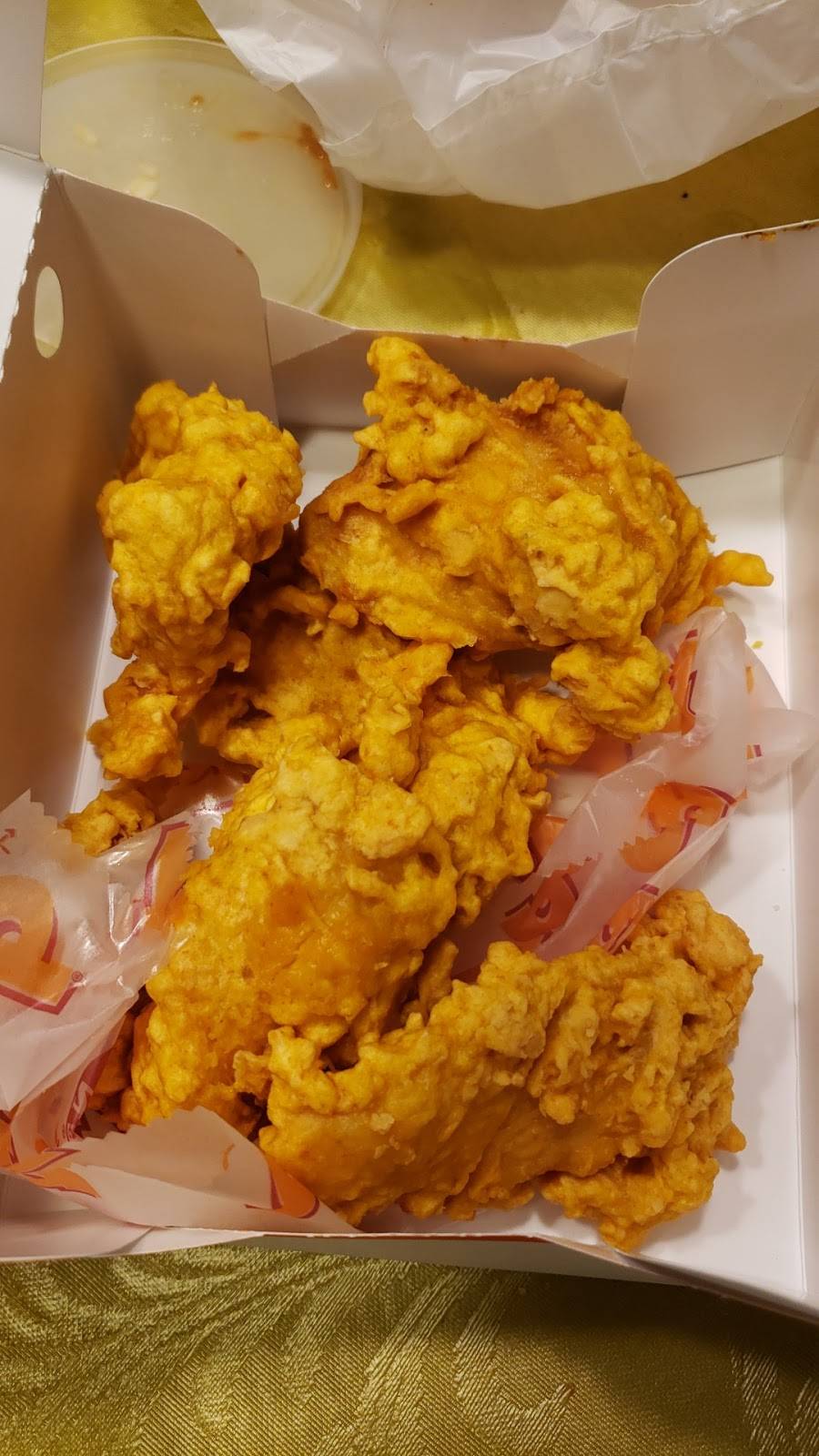 Popeyes Louisiana Kitchen | restaurant | 9854 Halls Ferry Road, St. Louis, MO 63136, USA | 3148699424 OR +1 314-869-9424