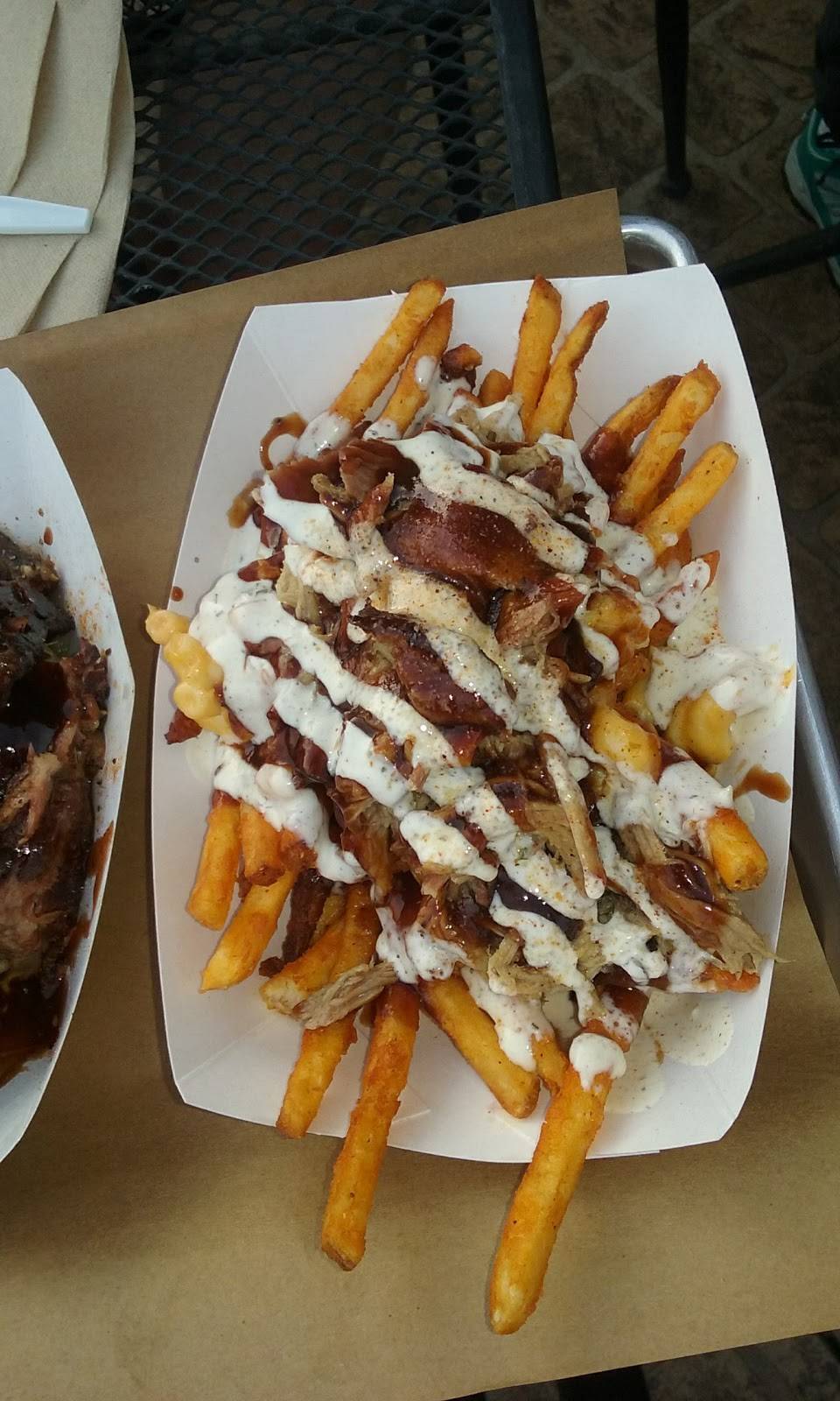 Big Hoffas Smokehouse | restaurant | 800 E Main St, Westfield, IN 46074, USA | 3178670077 OR +1 317-867-0077