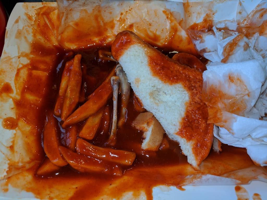 Harolds Chicken #25 | restaurant | 316 E Burlington St, Iowa City, IA 52240, USA | 3193836230 OR +1 319-383-6230