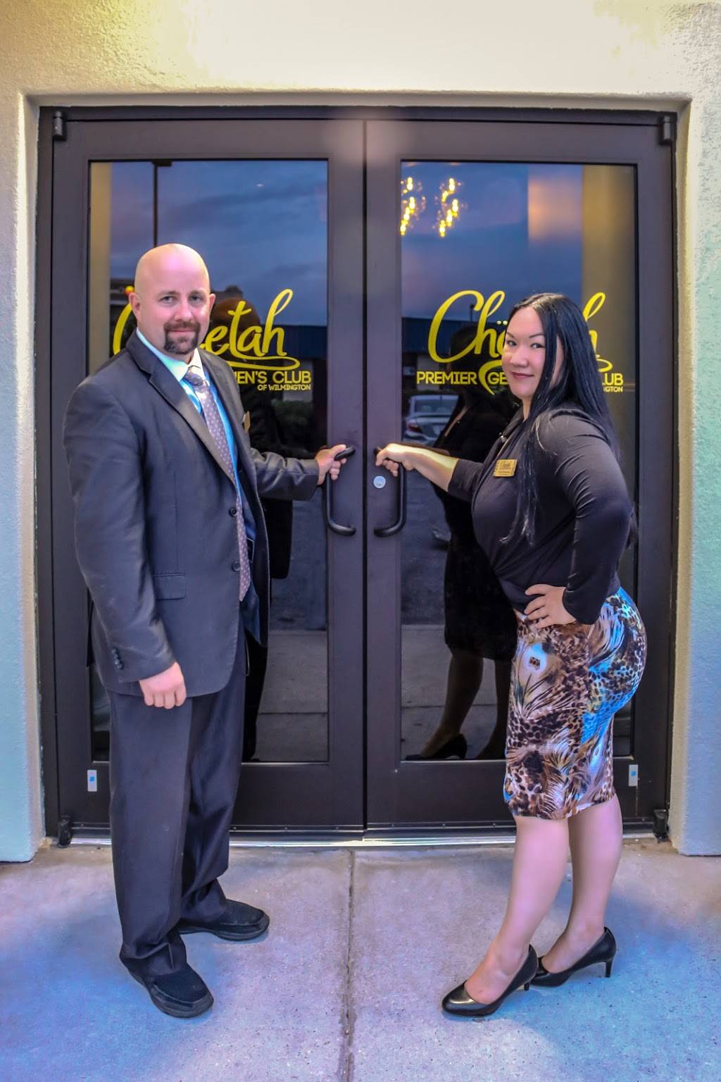 Cheetah Wilmington | restaurant | 143 S College Rd, Wilmington, NC 28403, USA | 9104522228 OR +1 910-452-2228