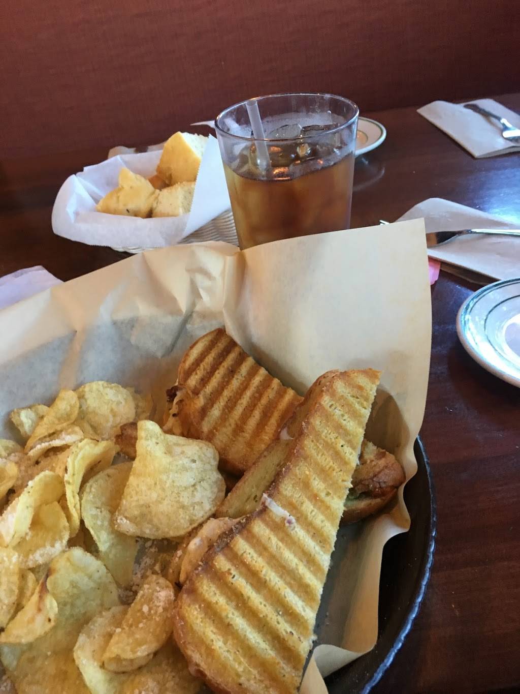 Tutto Fresco | restaurant | 1808 N Tustin Ave, Santa Ana, CA 92705, USA | 7145681035 OR +1 714-568-1035