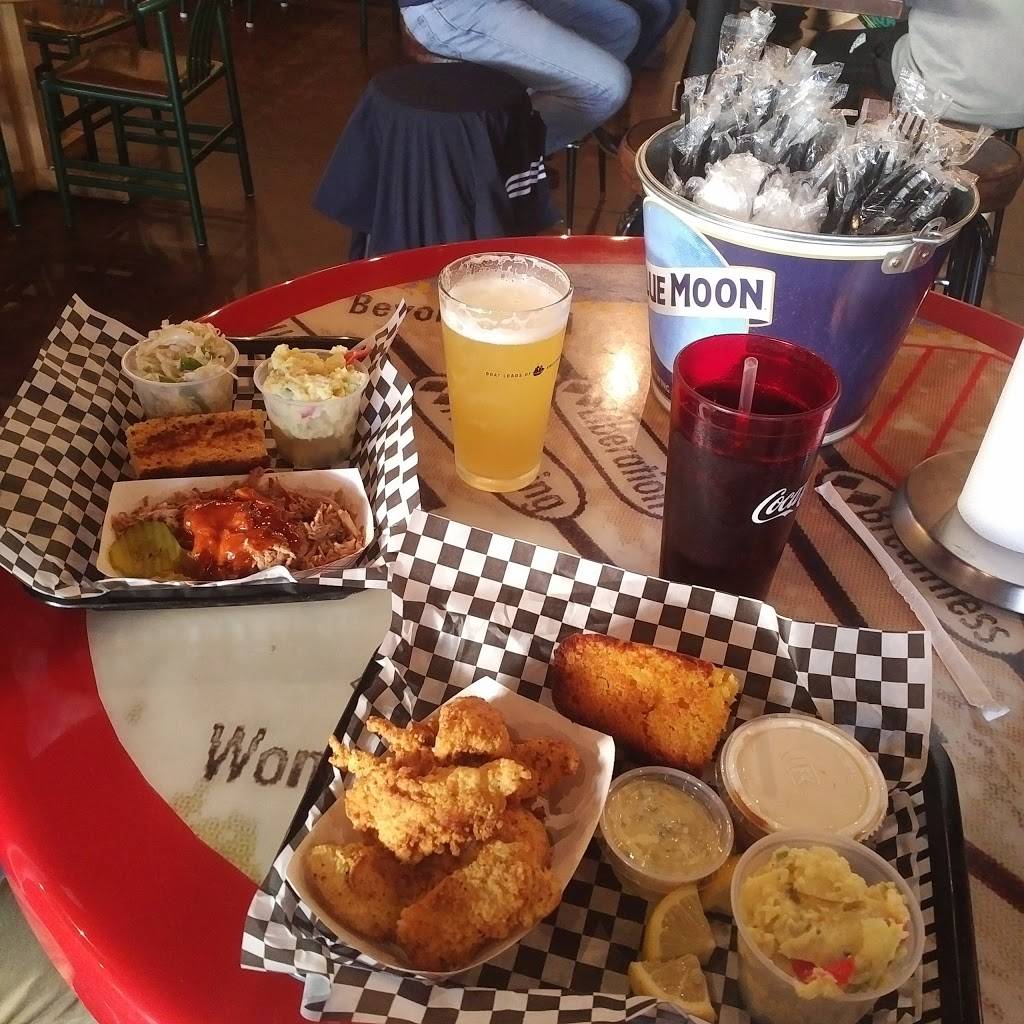 Moe’s Original BBQ Restaurant & Catering | restaurant | 209 Western Ave Unit A, South Portland, ME 04106, USA | 2079567623 OR +1 207-956-7623