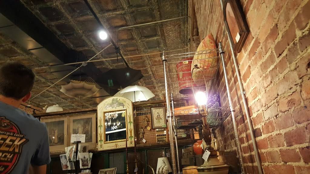 South of New York Market | restaurant | 100 S Woodland Blvd #5420, DeLand, FL 32720, USA | 3862797630 OR +1 386-279-7630