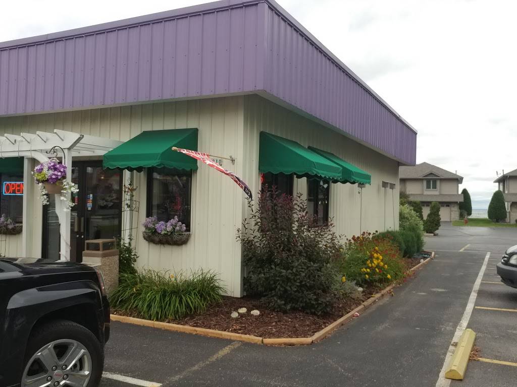 Wildflower Cafe & Bagel Shoppe | meal takeaway | 2210 10th St, Menominee, MI 49858, USA | 9068644370 OR +1 906-864-4370