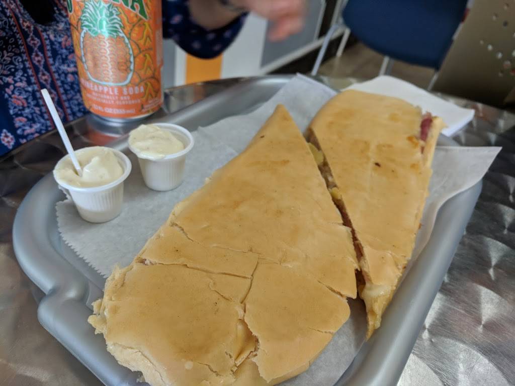 Mi Sandwich Cubano | meal takeaway | 5864 W 20th Ave, Hialeah, FL 33016, USA | 3055565550 OR +1 305-556-5550
