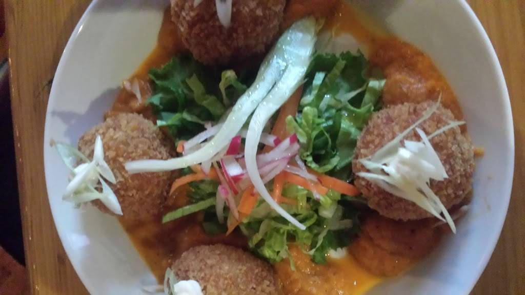 Forge & Thistle | restaurant | 48 Albert St S, Southampton, ON N0H 2L0, Canada | 5194834848 OR +1 519-483-4848