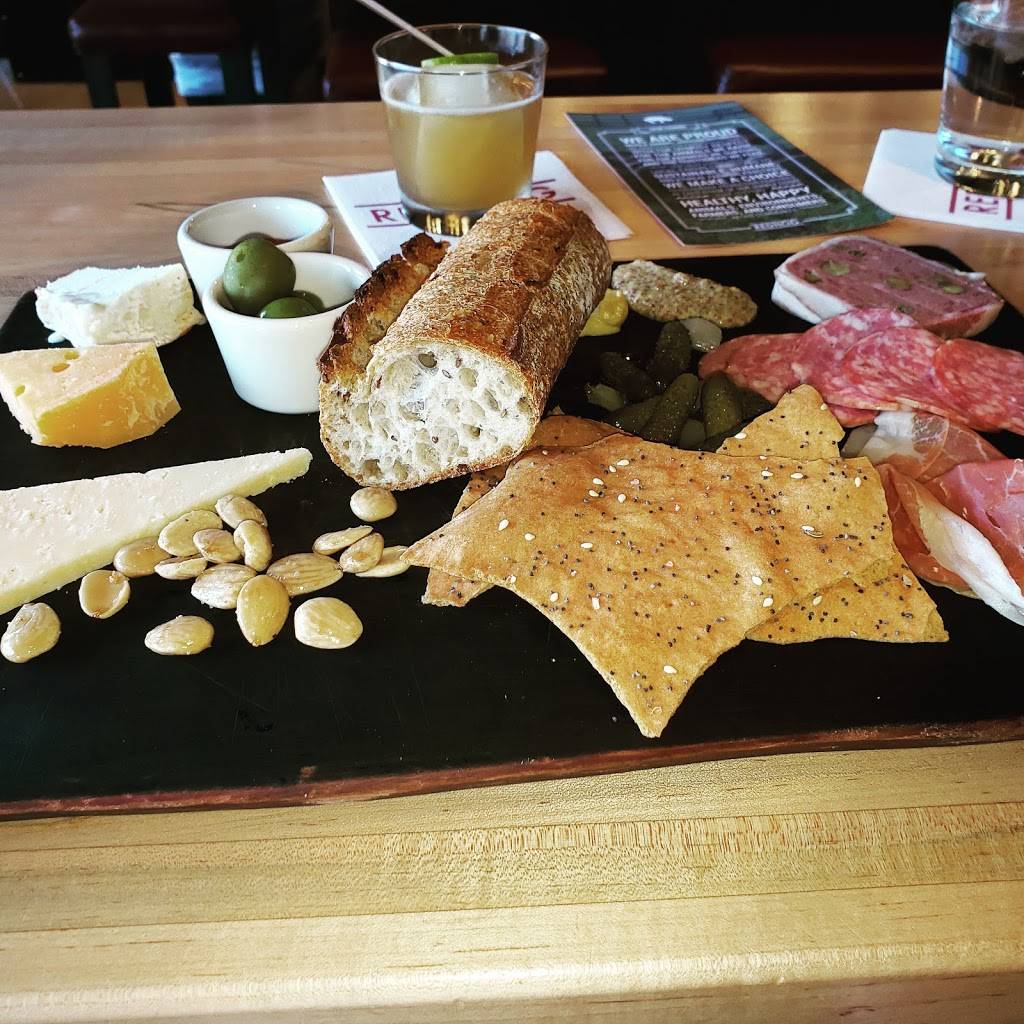 Red Hog Restaurant & Butcher Shop | restaurant | 2622 Frankfort Ave, Louisville, KY 40206, USA | 5023840795 OR +1 502-384-0795