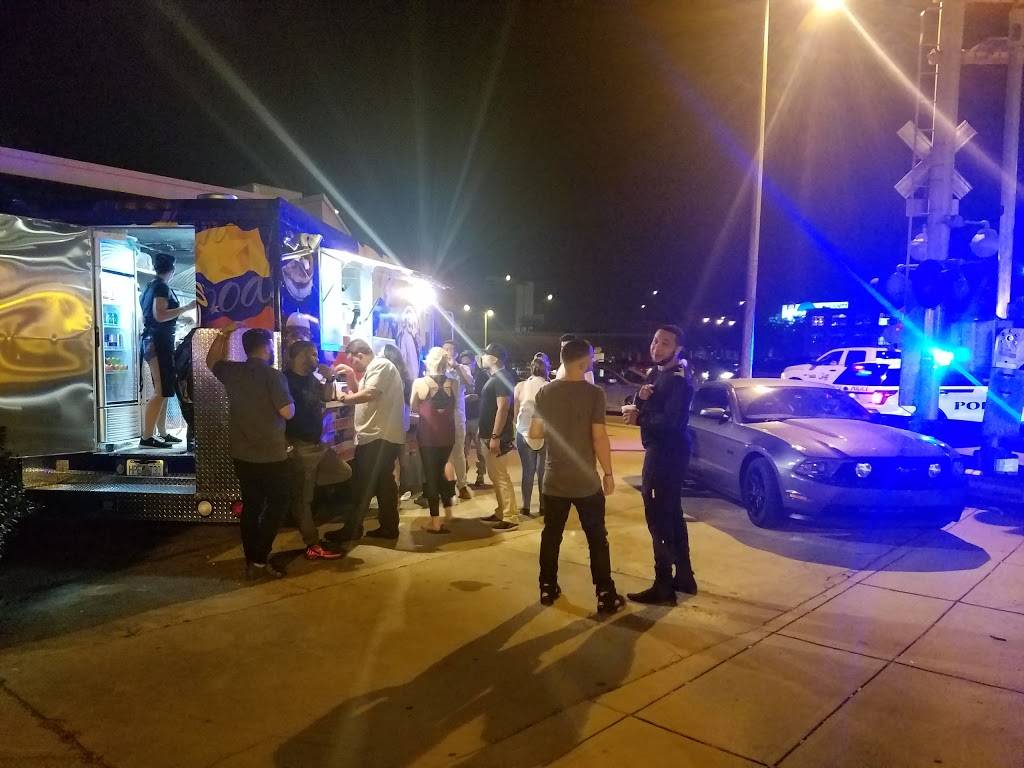 Arepas la gran caracas | restaurant | 100 W Washington St, Orlando, FL 32801, USA | 3212959773 OR +1 321-295-9773