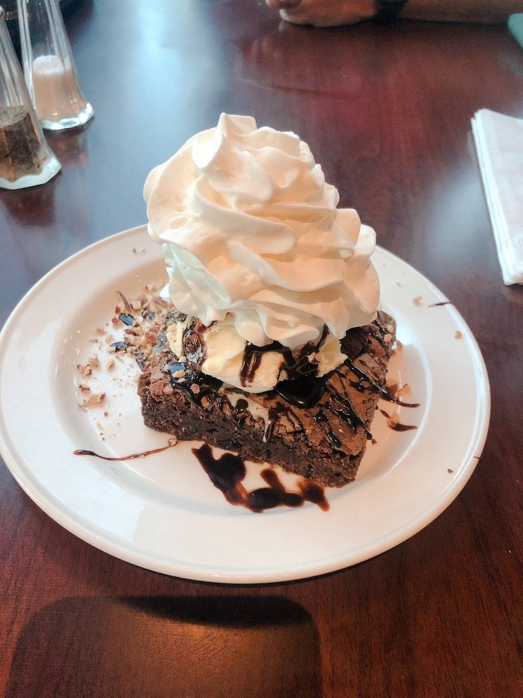 Bogeys Grillhouse | restaurant | 4 Windward Dr, Grimsby, ON L3M 4E8, Canada | 9053092310 OR +1 905-309-2310