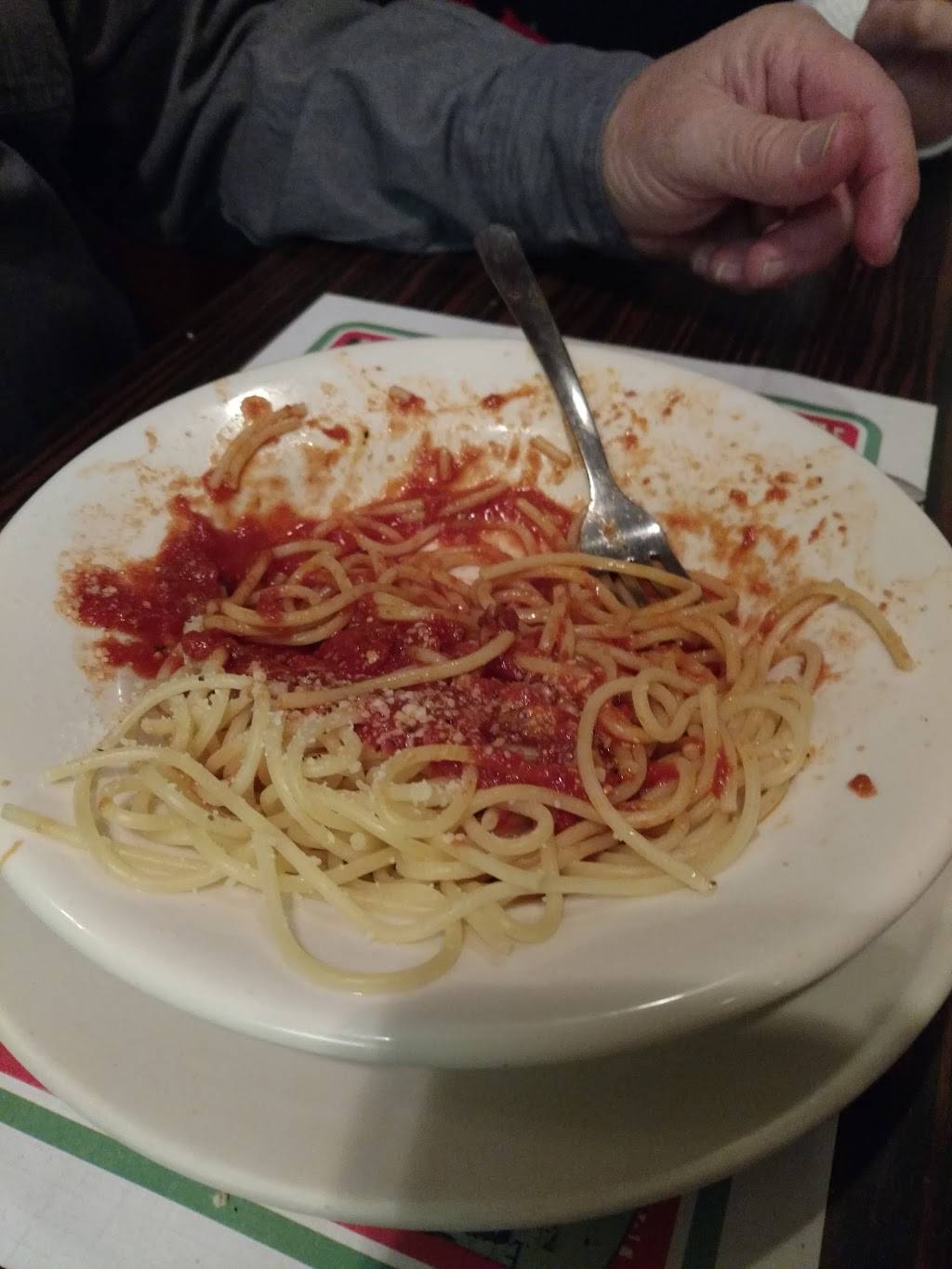 Marcos Italian & American Foods | restaurant | 2022 Central Ave, Dubuque, IA 52001, USA | 5635880007 OR +1 563-588-0007