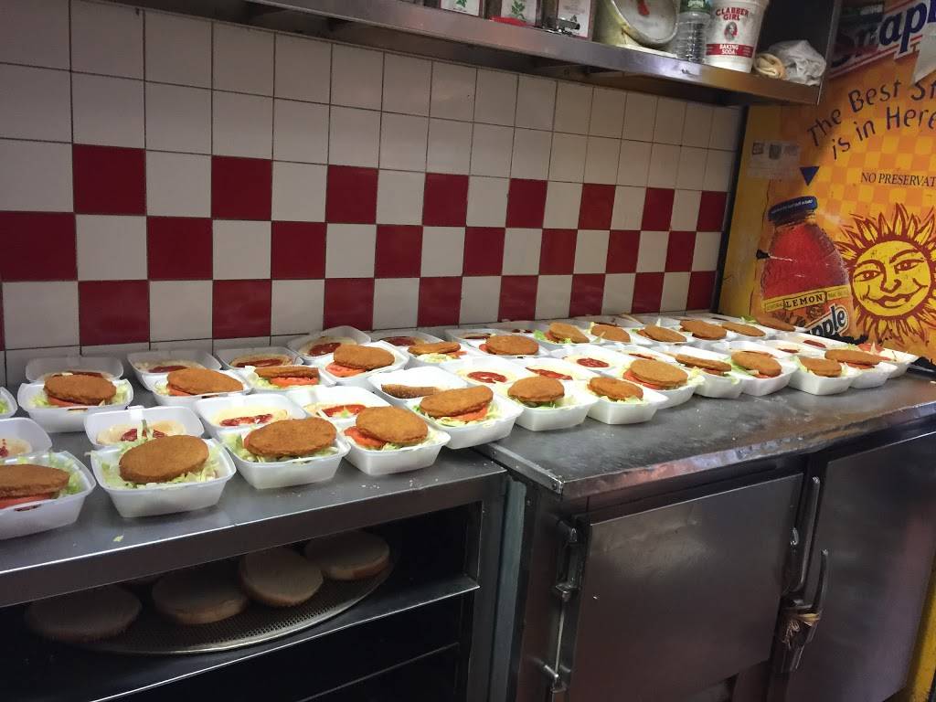 Kennedy Chicken And Pizza | restaurant | 2041 Grand Concourse, The Bronx, NY 10453, USA | 7182944477 OR +1 718-294-4477