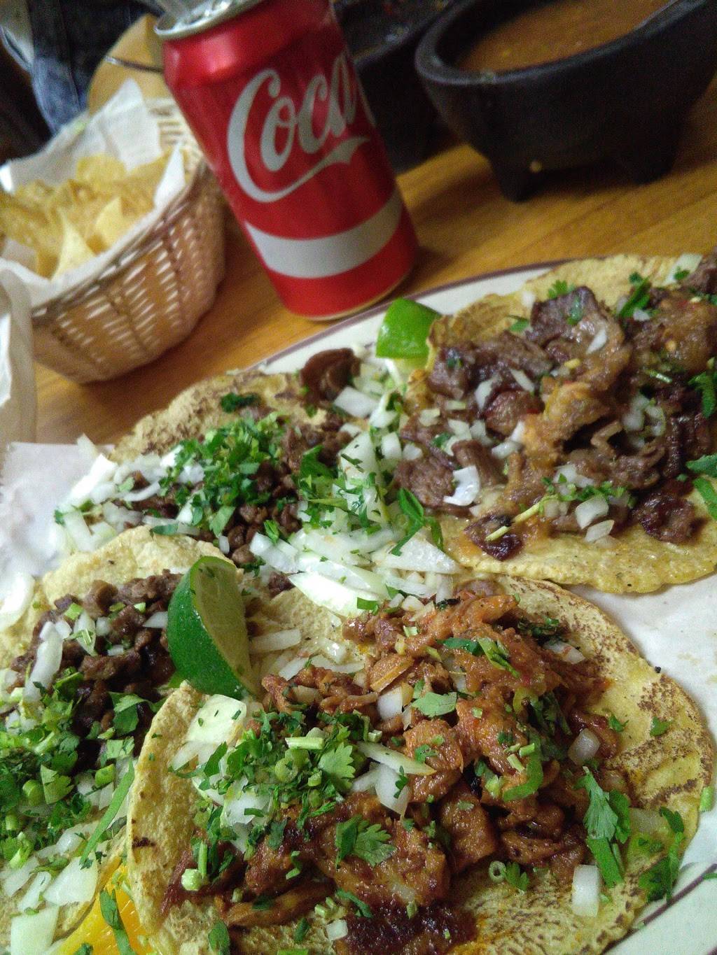 Sinfonia Del Mar | restaurant | 2227 S Laramie Ave, Cicero, IL 60804, USA | 7086526550 OR +1 708-652-6550