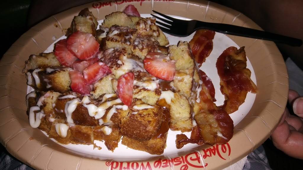 Spyglass Grill | restaurant | Walt Disney World Resort, 900 Cayman Way, Lake Buena Vista, FL 32830, USA | 4079343400 OR +1 407-934-3400